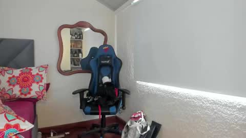 Snapshot of melany_arizaaa chatting on September 2025 06:35:02 PM melany_arizaaa online show from September 2025 06:35:02 PM