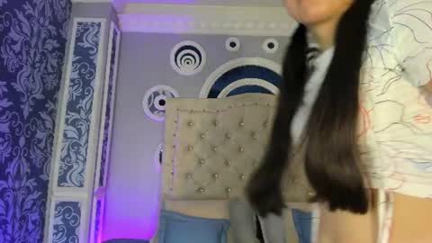 melany online show from July 2026 03:32:01 AM