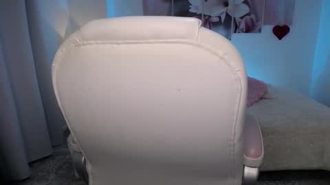 melany online show from March 2026 11:01:01 PM