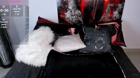 Snapshot of melanyangel99 chatting on March 2025 02:03:01 AM melany online show from March 2025 02:03:01 AM