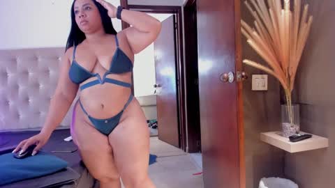 Melany online show from January 2025 05:52:02 PM