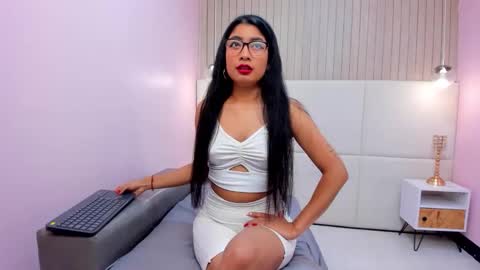 Melany online show from January 2026 07:06:01 PM