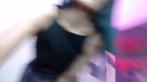 melhiza online show from February 2025 04:03:02 PM