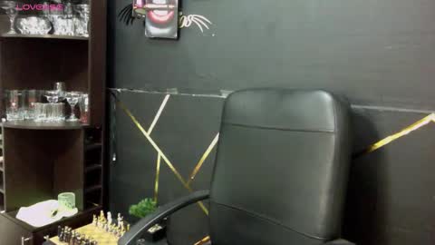 melhiza online show from October 2025 05:02:02 PM