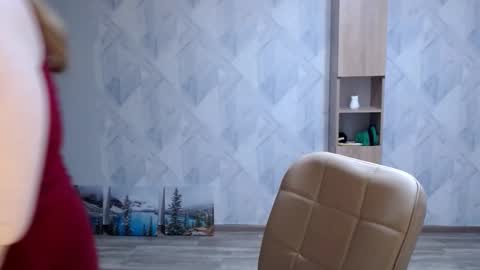 Melina online show from November 2025 08:30:01 PM