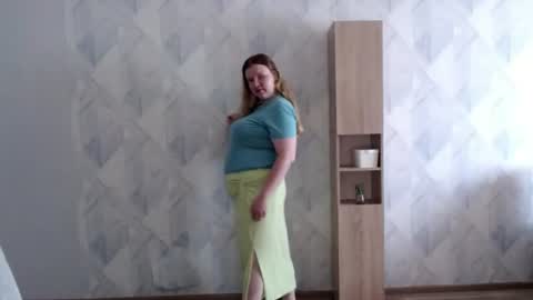 Snapshot of melina_beauty chatting on June 2026 08:16:02 AM Melina online show from June 2026 08:16:02 AM