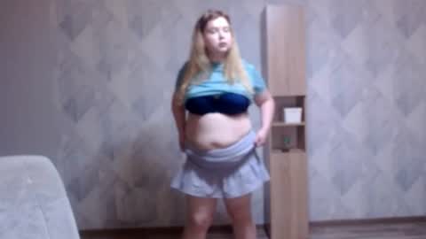 Snapshot of melina_beauty chatting on June 2026 12:20:01 AM Melina online show from June 2026 12:20:01 AM