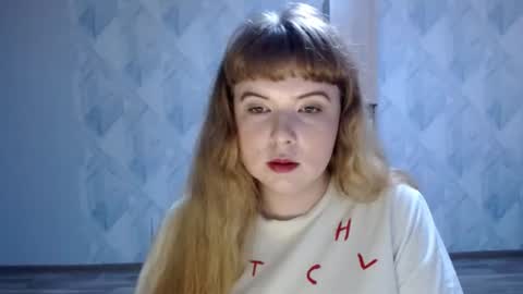 Snapshot of melina_beauty chatting on July 2026 01:30:02 AM Melina online show from July 2026 01:30:02 AM