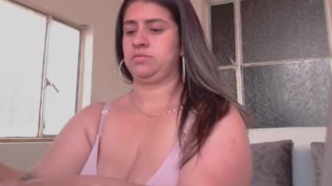 Melinda online show from March 2026 08:04:02 PM