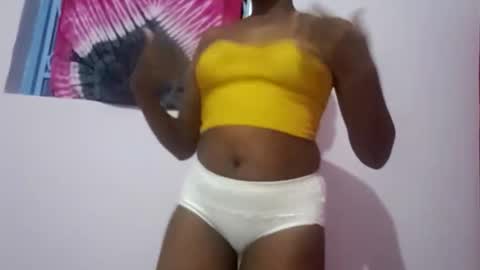 melisa258 online show from May 2026 06:02:02 PM