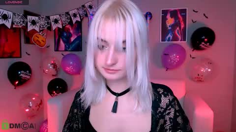 Snapshot of melisa_white1 chatting on October 2025 07:02:01 PM Melisa online show from October 2025 07:02:01 PM