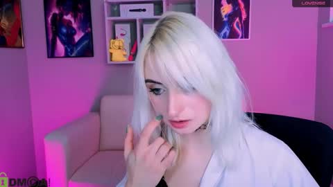 Snapshot of melisa_white1 chatting on November 2025 09:24:01 PM Melisa online show from November 2025 09:24:01 PM