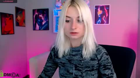Snapshot of melisa_white1 chatting on November 2025 08:10:01 PM Melisa online show from November 2025 08:10:01 PM