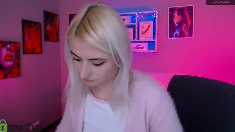 Snapshot of melisa_white1 chatting on February 2026 08:12:02 PM Melisa online show from February 2026 08:12:02 PM