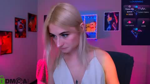 Snapshot of melisa_white1 chatting on May 2026 07:20:01 PM Melisa online show from May 2026 07:20:01 PM