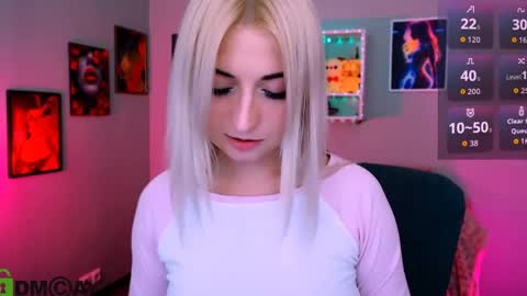 Snapshot of melisa_white1 chatting on May 2026 07:44:01 PM Melisa online show from May 2026 07:44:01 PM