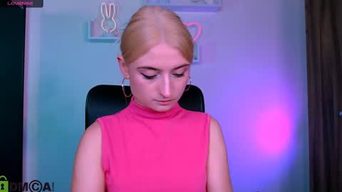 Snapshot of melisa_white1 chatting on July 2026 07:18:02 PM Melisa online show from July 2026 07:18:02 PM