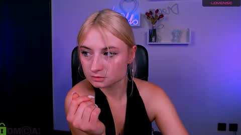 Snapshot of melisa_white1 chatting on July 2026 07:27:02 PM Melisa online show from July 2026 07:27:02 PM