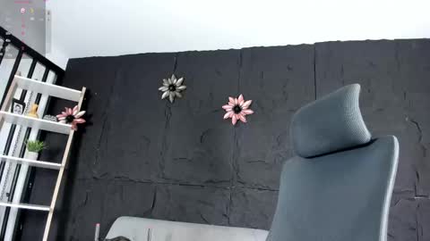 Melissa online show from October 2025 03:20:02 PM