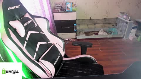 Snapshot of melisanilson chatting on April 2026 04:46:01 AM melisanilson online show from April 2026 04:46:01 AM