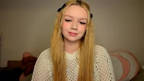Snapshot of meliss_ss chatting on June 2026 08:24:01 PM Mel or Lissa 3 Welcome here online show from June 2026 08:24:01 PM