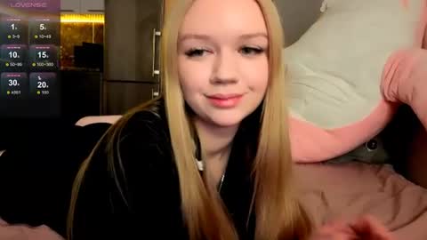 Snapshot of meliss_ss chatting on June 2026 08:11:01 PM Mel or Lissa 3 Welcome here online show from June 2026 08:11:01 PM