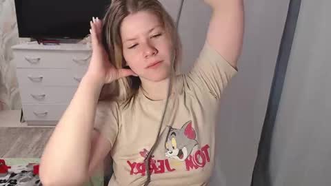 Melissa  Ray online show from February 2025 02:50:02 AM