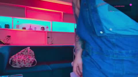 Snapshot of melissa_adamsxxx chatting on November 2025 11:43:02 AM Lissa online show from November 2025 11:43:02 AM