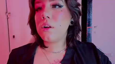 Lissa  online show from June 2026 11:46:02 AM