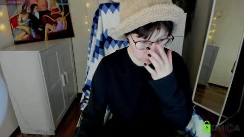 Melissa online show from October 2025 03:12:01 PM