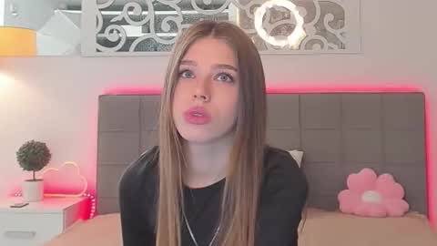 MelissaCrayzy online show from April 2026 05:49:02 AM