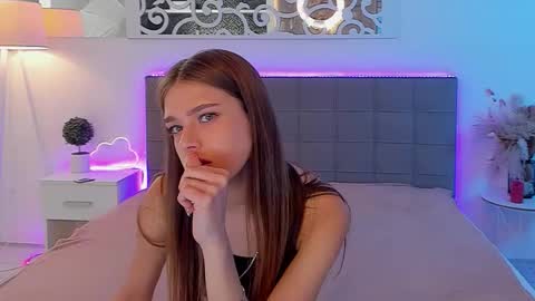 MelissaCrayzy online show from May 2026 06:00:01 AM