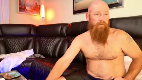 Snapshot of melissacumms chatting on November 2025 07:10:01 AM Mistress Missy online show from November 2025 07:10:01 AM