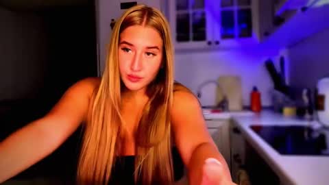 Snapshot of melissalii chatting on September 2025 06:18:02 PM melissalii online show from September 2025 06:18:02 PM