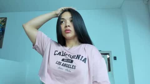 Snapshot of mellanie33 chatting on January 2025 10:16:02 AM mellanie online show from January 2025 10:16:02 AM