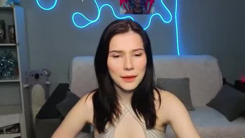 mellhyees online show from February 2026 05:31:01 PM