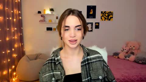 Snapshot of mellifluoustess chatting on December 2024 12:12:01 AM Tessa online show from December 2024 12:12:01 AM