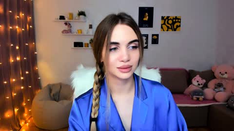 Snapshot of mellifluoustess chatting on December 2024 12:19:01 AM Tessa online show from December 2024 12:19:01 AM