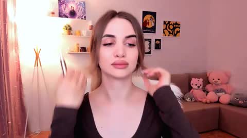 Snapshot of mellifluoustess chatting on March 2025 11:38:01 PM Tessa online show from March 2025 11:38:01 PM