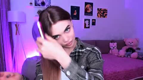 Snapshot of mellifluoustess chatting on March 2025 07:37:02 PM Tessa online show from March 2025 07:37:02 PM