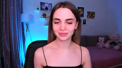 Snapshot of mellifluoustess chatting on March 2025 09:37:01 PM Tessa online show from March 2025 09:37:01 PM