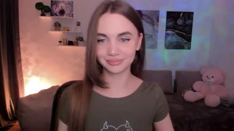 Tessa online show from May 2026 09:42:02 PM