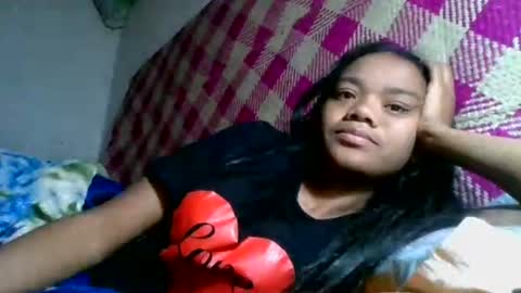mellinah430167 online show from July 2026 06:50:01 PM