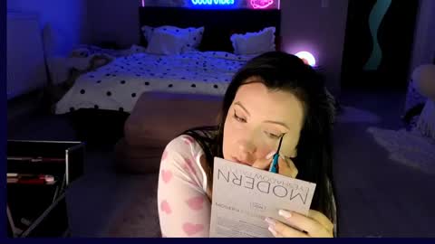 Snapshot of mellisaangel chatting on May 2026 08:00:01 AM MellisaAngel online show from May 2026 08:00:01 AM