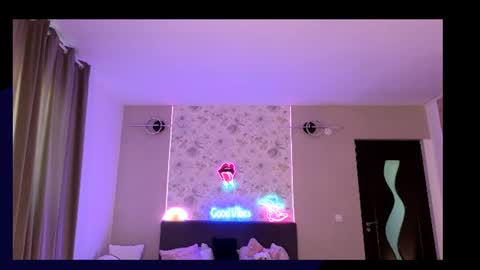 Snapshot of mellisaangel chatting on July 2026 07:28:02 AM MellisaAngel online show from July 2026 07:28:02 AM