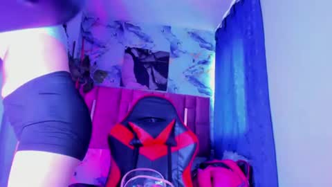 melllks online show from July 2026 06:37:01 PM