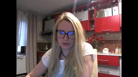 Melly online show from April 2026 06:27:01 AM