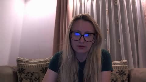 Melly online show from May 2026 08:36:02 PM