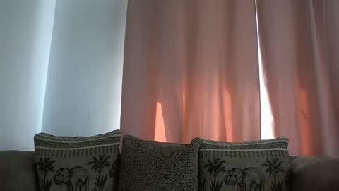 Melly online show from May 2026 11:18:02 AM