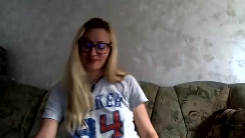 Melly online show from May 2026 06:51:02 AM